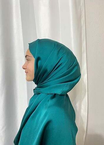 Zümrüt yeşili şal