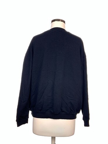 l Beden Guess Sweatshirt %70 İndirimli.