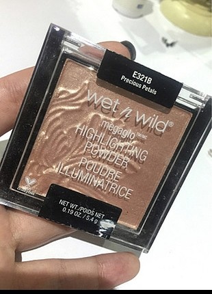 Wet n wild