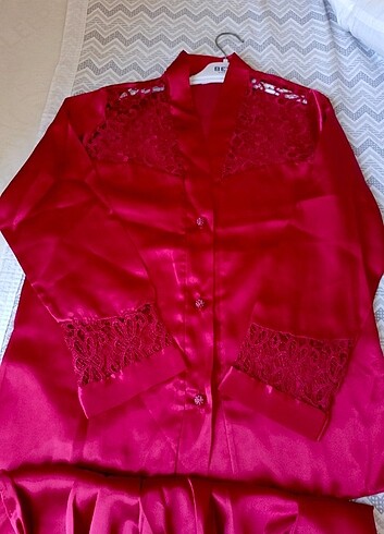 Gecelik saten pijama takımı 
