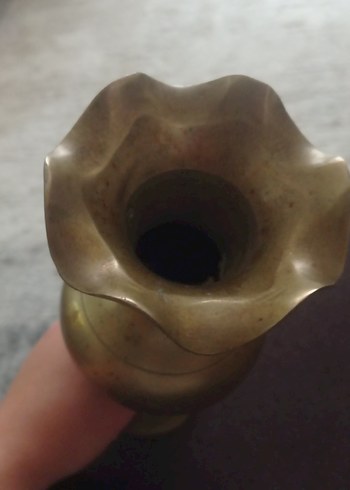 Parlak Altın Renkli Vazo - Görsel 2