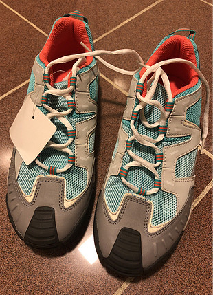 Quechua spor ayakkabı 