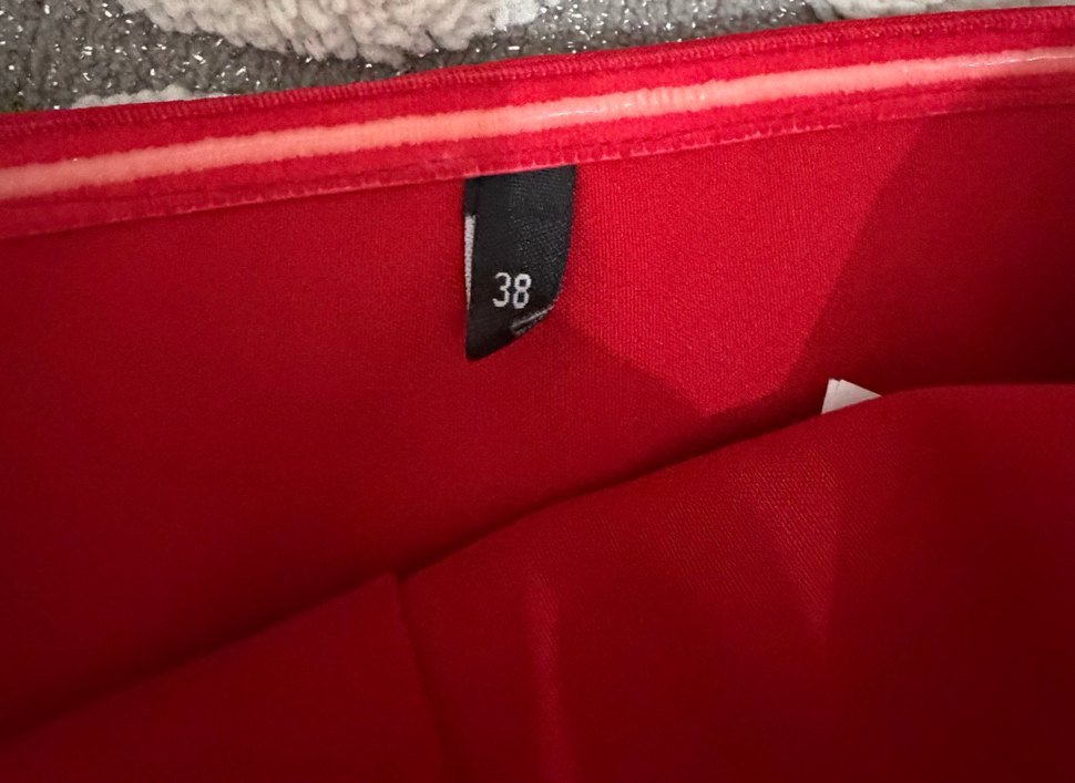 Kırmızı crop - Görsel 3