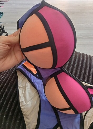 Diğer Bikini takımı 