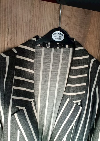 38 Beden Gri Çizgili Keten Kadın Blazer Ceket