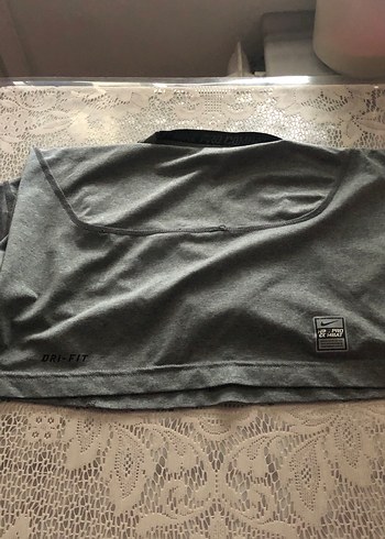 NIKE antrenman tişörtü - Görsel 4