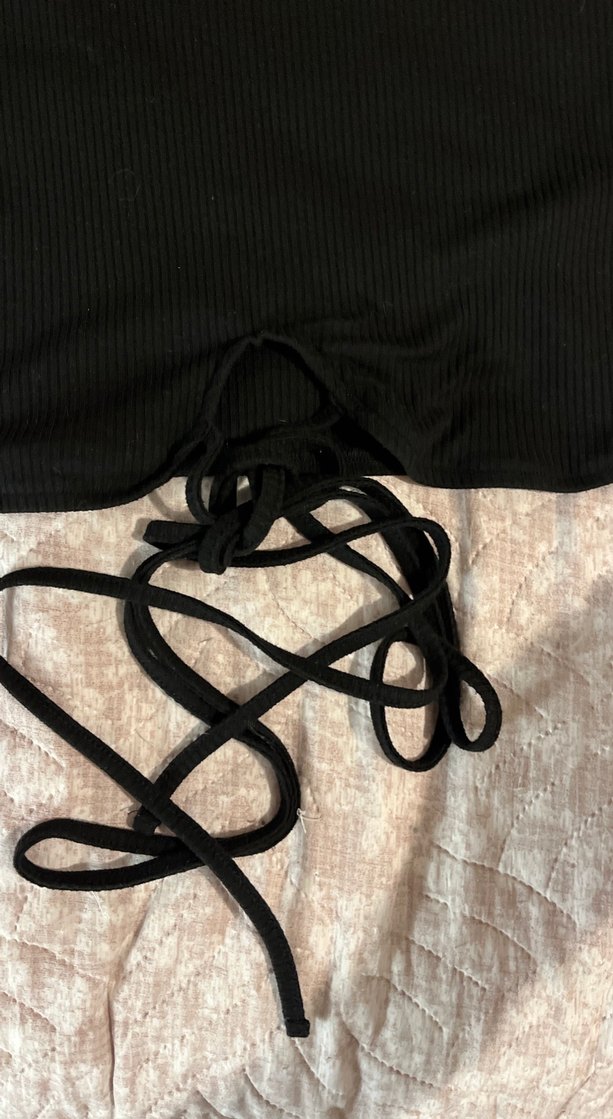 Siyah Kısa Kollu Crop Top - Görsel 2