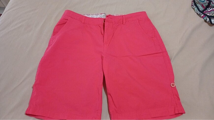 Pembe şort