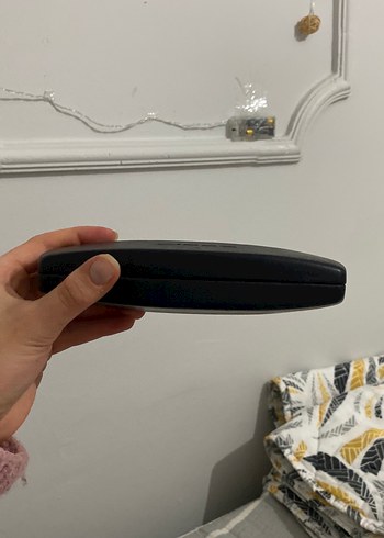 Gri Modern Klasik Kadın Gözlük Kabı - Görsel 4