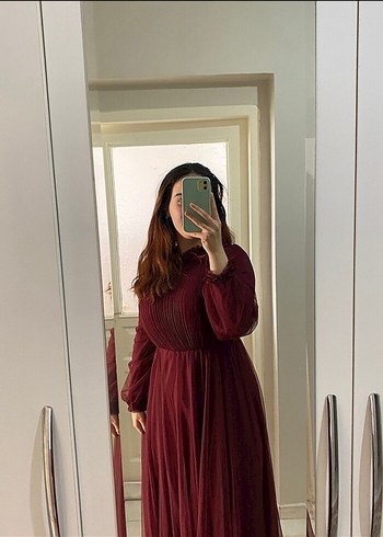 44 Beden bordo Renk Bordo Uzun Kollu Dökümlü Kadın Elbise abiye