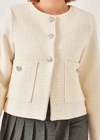 Düğmeli Kısa Beyaz Kadın Ceket - Görsel 2