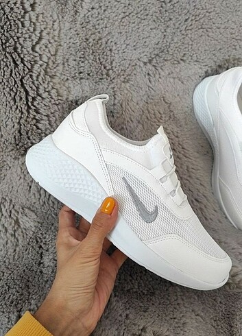 Nike Beyaz Nike Modeli Yazlık Spor Sneaker Ayakkabı 