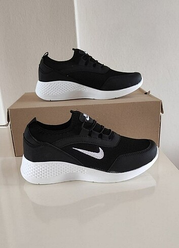 Nike Siyah Sneaker Spor Ayakkabı