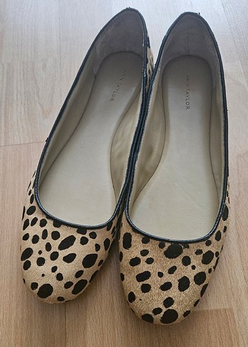 Ann Taylor Leopar Desenli Kadın Günlük Babet