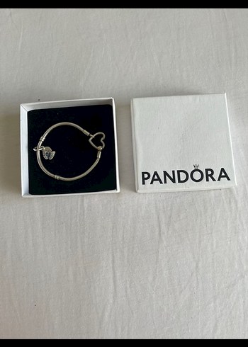 Beden Pandora Moments Kalp Kilitli Zincir Bileklik