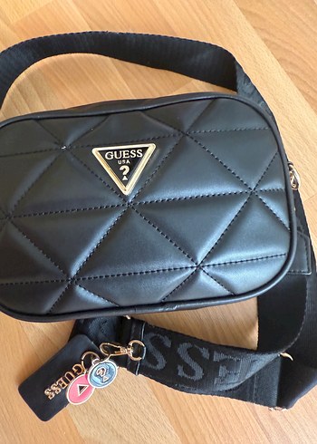 GUESS Siyah Vintage Erkek Biker Rozeti