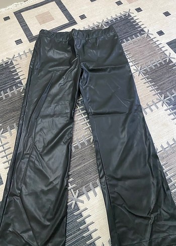 xl Beden siyah Renk Kadın Siyah Dökümlü deri pantolon