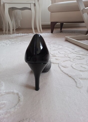 TOPUKLU AYAKKABI - Görsel 3