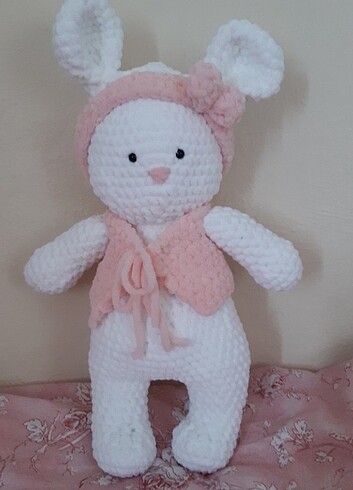 Amigurumi peluş tavşan 