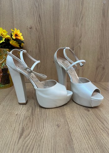 Beyaz Platform Topuklu Kadın Abiye Ayakkabı - Görsel 3