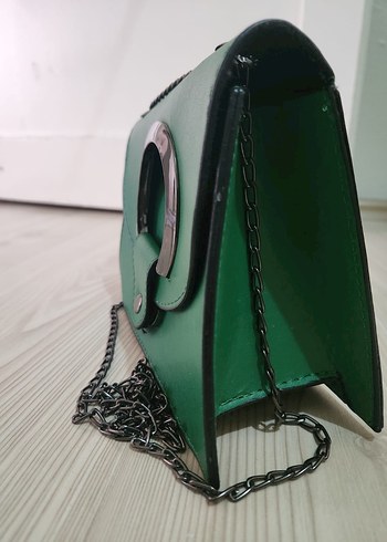 Yeşil Deri Zincir Detaylı Kadın Çanta - Görsel 3