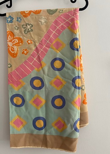 Aker marka  az kullanılmış eşarp - Görsel 4