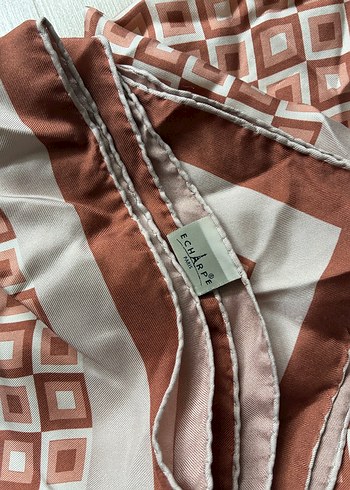 Pastel tonlarda eşarp - Görsel 4