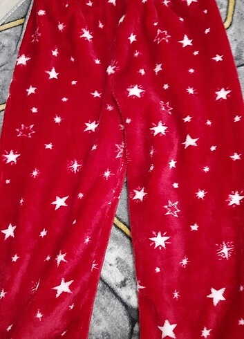 6 Yaş Beden kırmızı Renk Kadife pijama