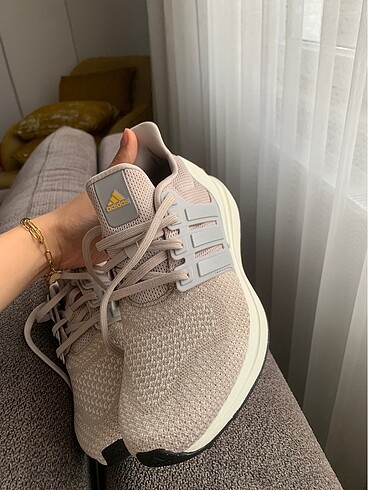 37 Beden Orijinal Adidas spor ayakkabı
