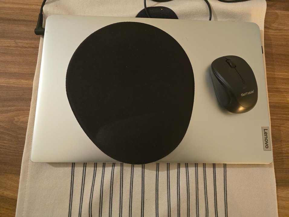 LENOVA IDEAPAD 1İ 15''.6 INC INTEL CELERON LAPTOP - Görsel 3