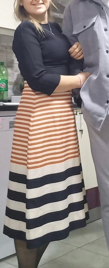 Çizgi desenli elbise