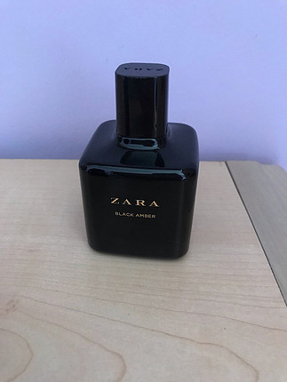Zara black amber