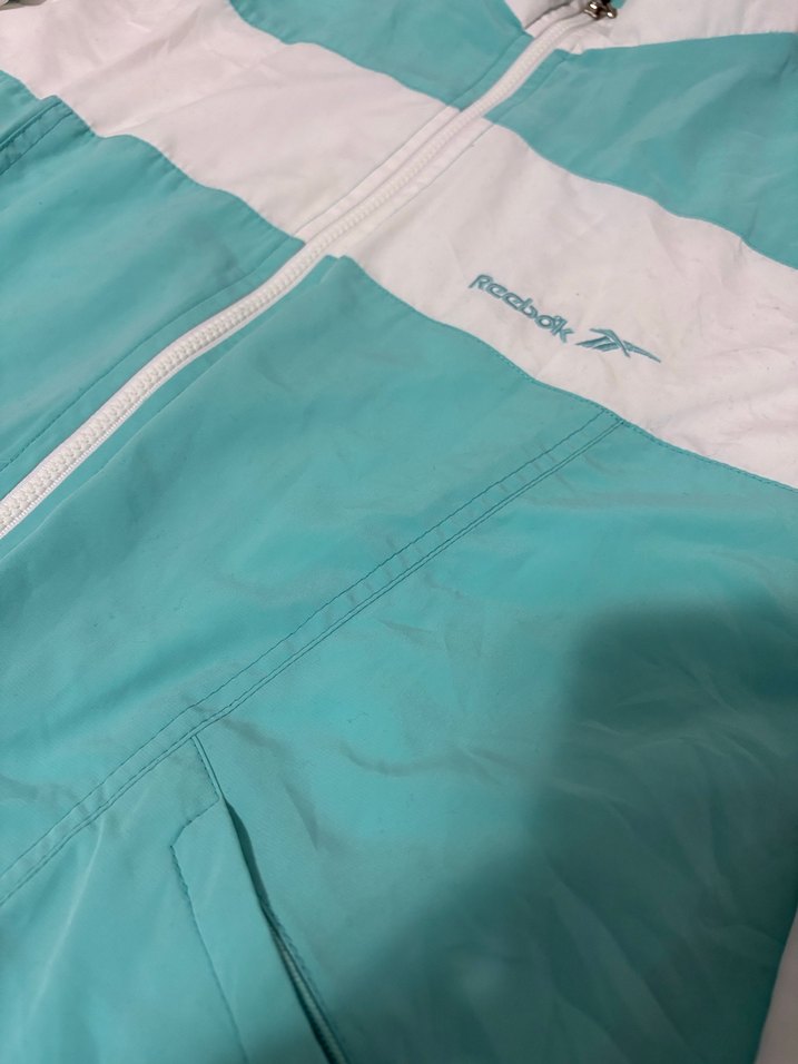 Turkuaz Yüksek Yakalı Reebok Mont - Görsel 2