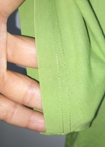8 Yaş Beden yeşil Renk LCW ÇOCUK TİŞÖRT