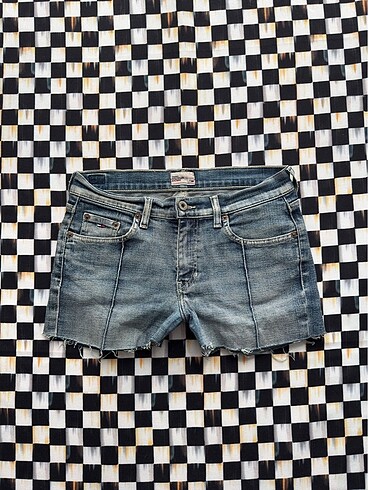 Tommy Hilfiger Y2k Çizgi Detayku Kısa Kot Şort