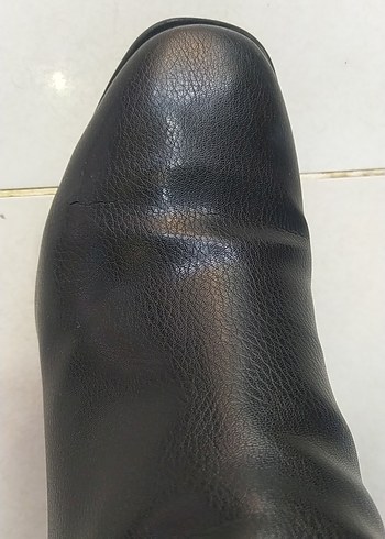 Kadın Siyah Deri Tokalı Topuklu Bot - Görsel 3