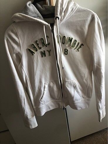 Abercrombie sweatshirt