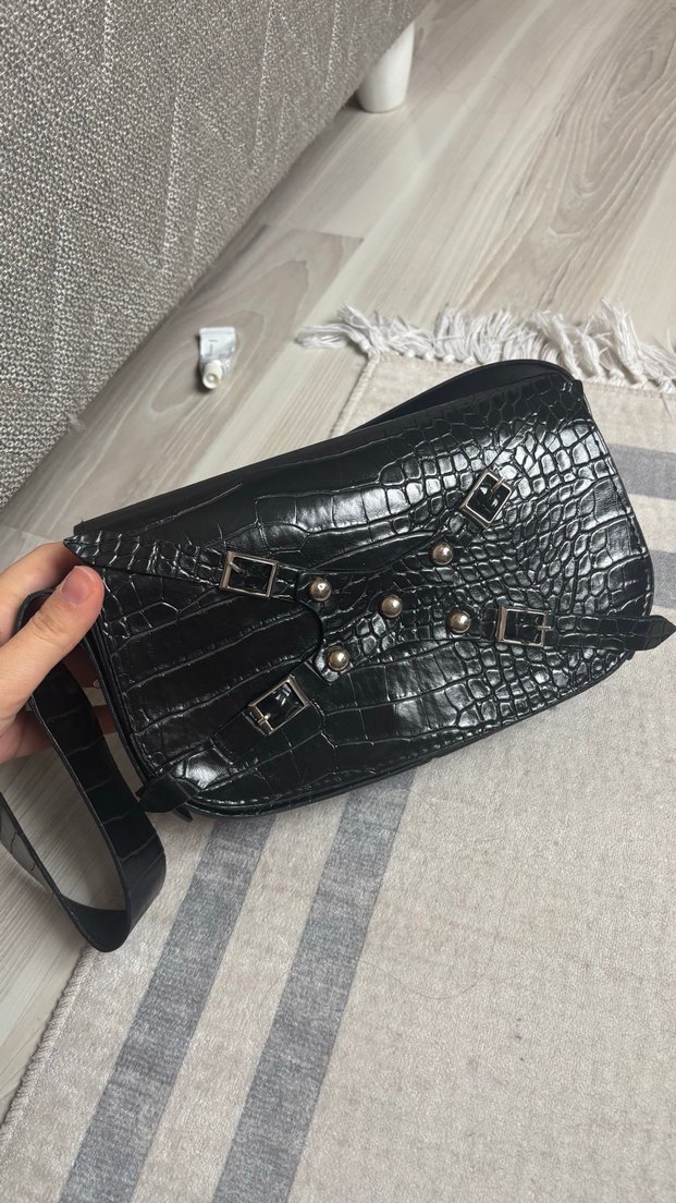 Kemerli Siyah Yılan Derisi Desenli Deri Çanta - Görsel 2