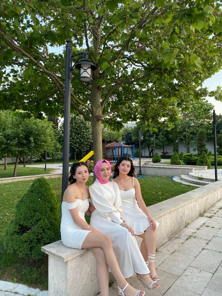 Beyaz elbise - Görsel 2