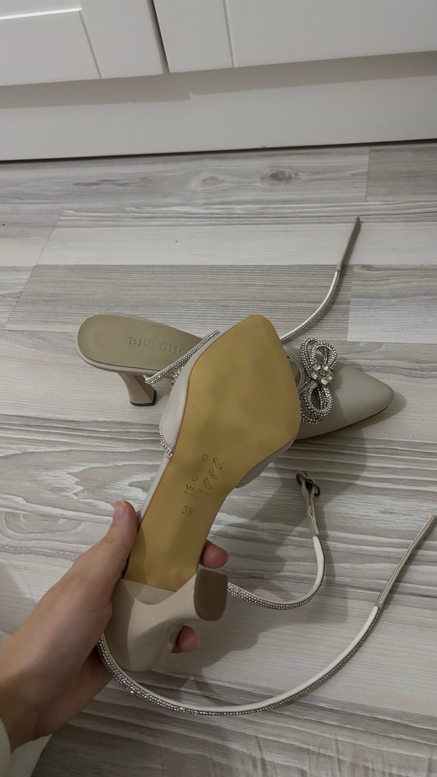 Beyaz Tokalı Stiletto Yılan Desenli Kadın Abiye Ayakka - Görsel 2