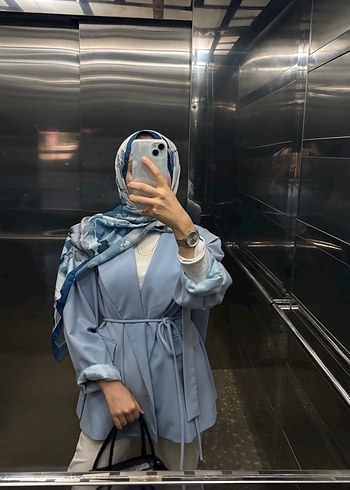 Mavi ve Gri Drapeli Kadın Şal - Görsel 2