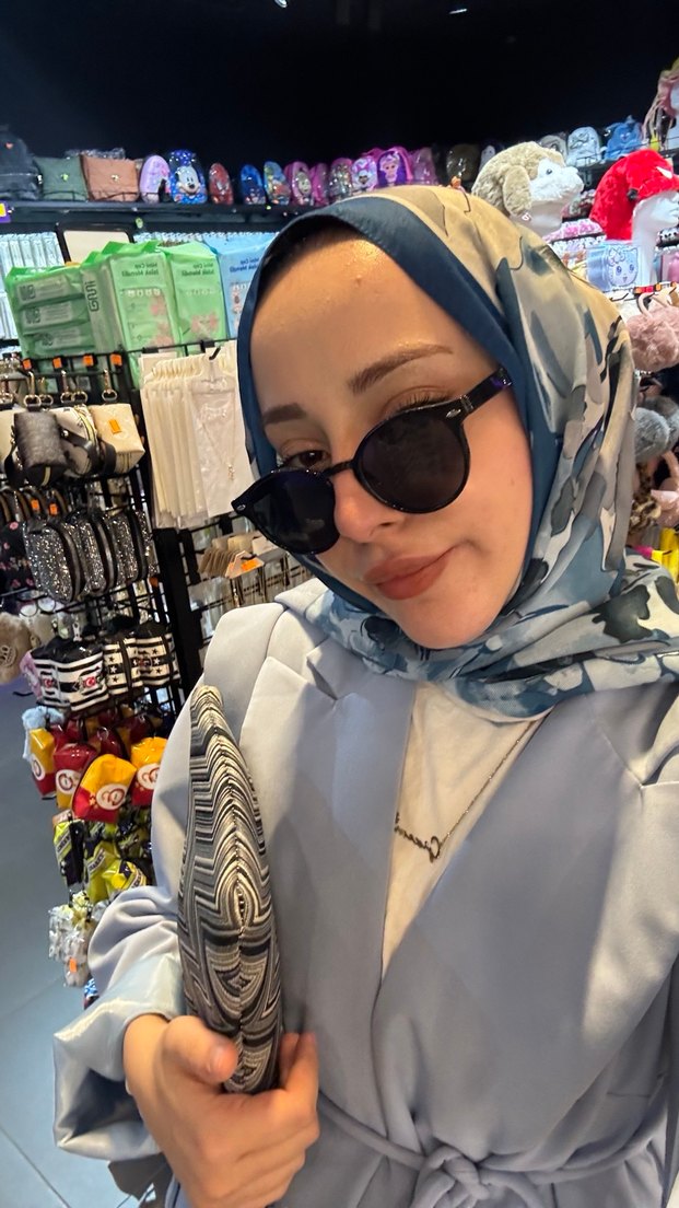 Mavi ve Gri Drapeli Kadın Şal - Görsel 3