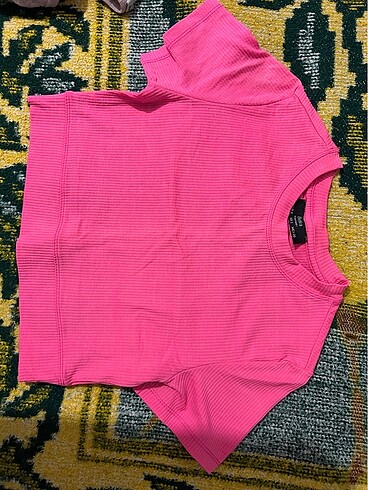 Bershka pembe üst