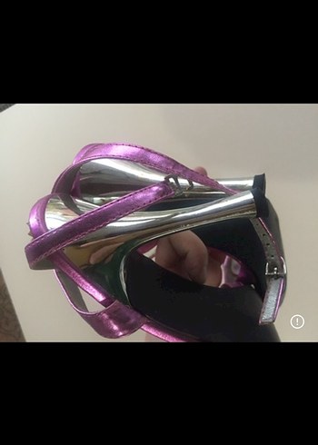 38 Beden pembe Renk Parlak Pembe Stiletto Tokalı Abiye Ayakkabı