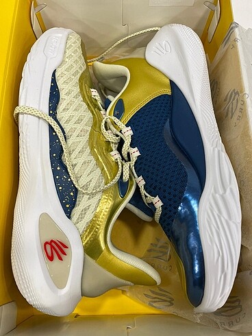 Under Amour Curry 11 sıfır