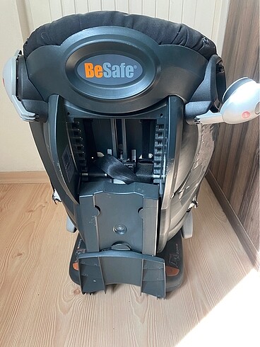 9- 18 kg Beden siyah Renk BeSafe Bebek Oto Koltuğu