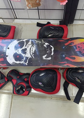 Kırmızı Yılan Desenli Motosiklet Diz Koruyucu - Görsel 3