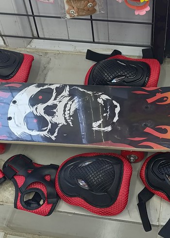 Kırmızı Yılan Desenli Motosiklet Diz Koruyucu - Görsel 4