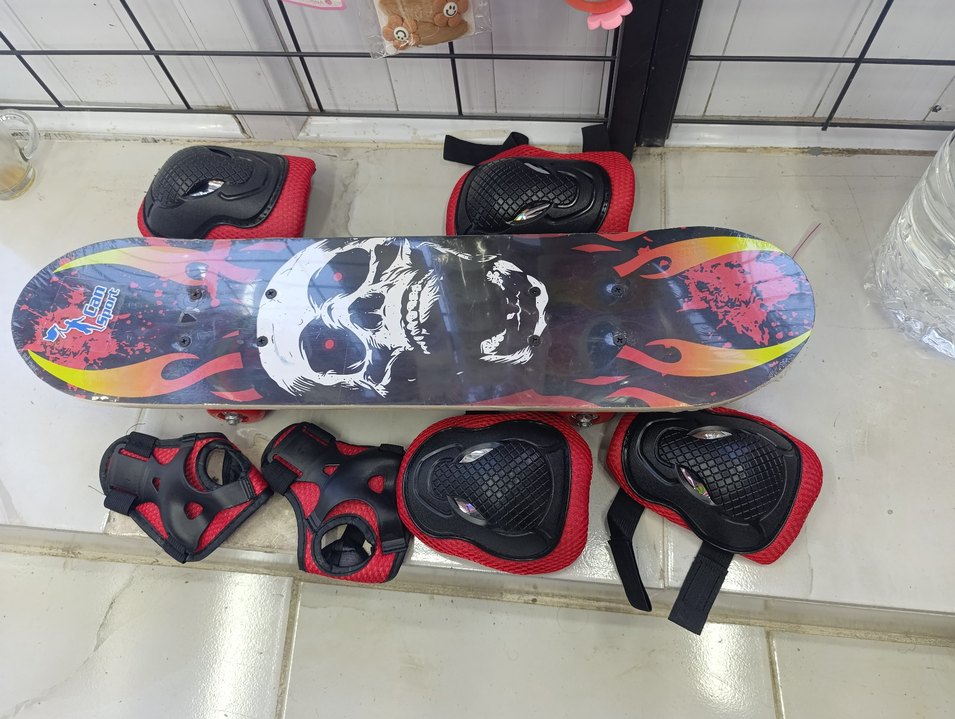 Kırmızı Yılan Desenli Motosiklet Diz Koruyucu - Görsel 3