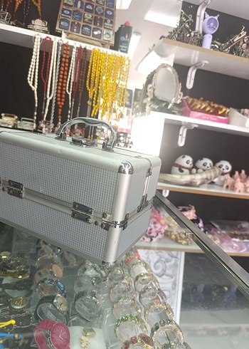 Beyaz Fermuarlı Plastik Makyaj Çantası - Görsel 7